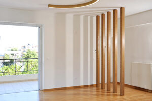 Ανακαίνιση σπιτιού στη Βούλα καθιστικό και βεράντα